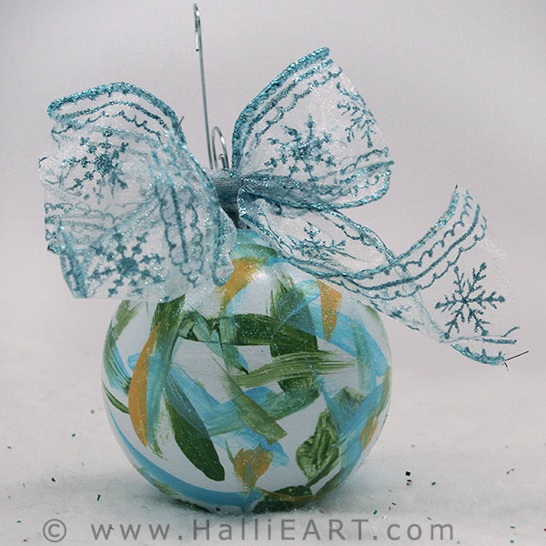 HalliEART Ornament 1 Detail